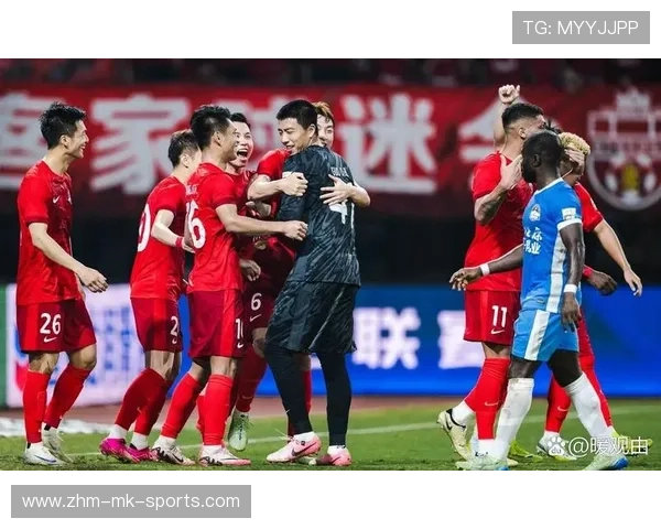 中超球队开打前训练加入更多模拟对抗,提升赛季表现 中超球队开打前训练加入更多模拟对抗,提升赛季表现